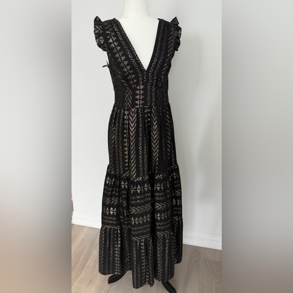 ⚠️STUNNING Apricot 🍑 - Women’s Black Patterned Maxi Dress with V-Neck - Picture 2 of 8